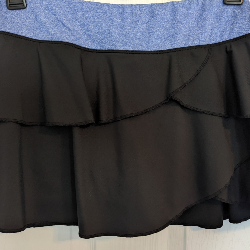 Hind Golf Skort M Blue Waistband And Black Skirt